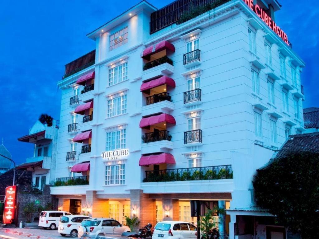The Cube Hotel Malioboro, Azana Hotels Collection Yogyakarta Dış mekan fotoğraf