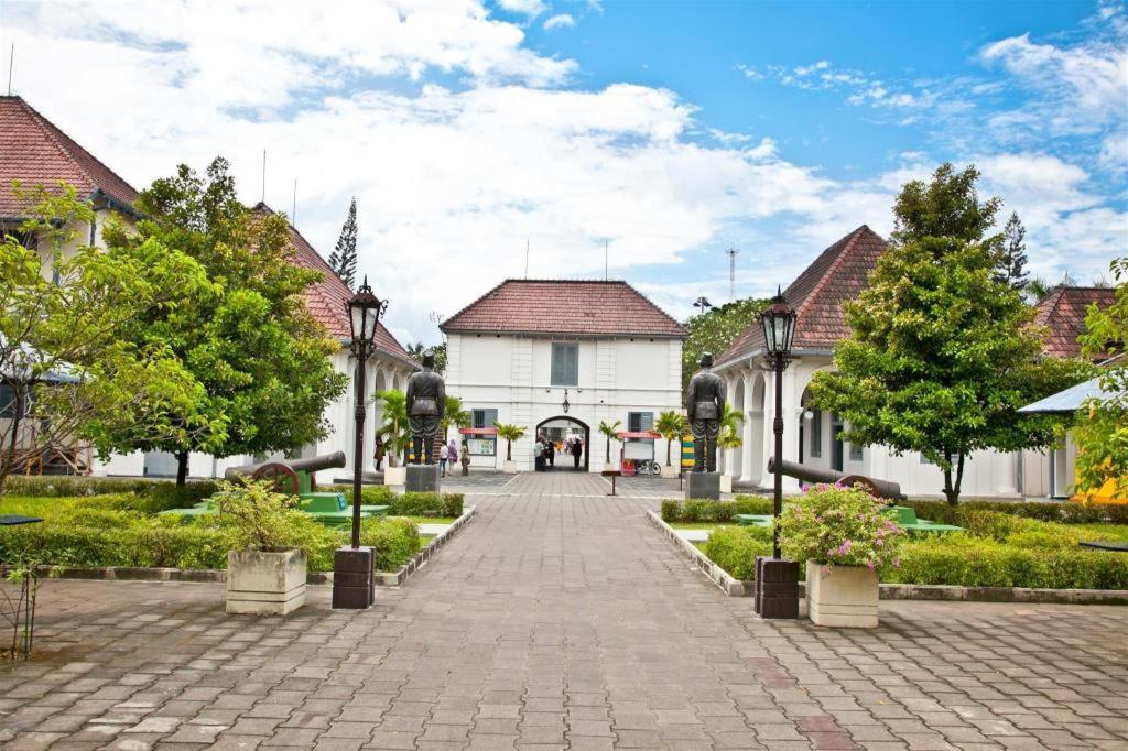 The Cube Hotel Malioboro, Azana Hotels Collection Yogyakarta Dış mekan fotoğraf