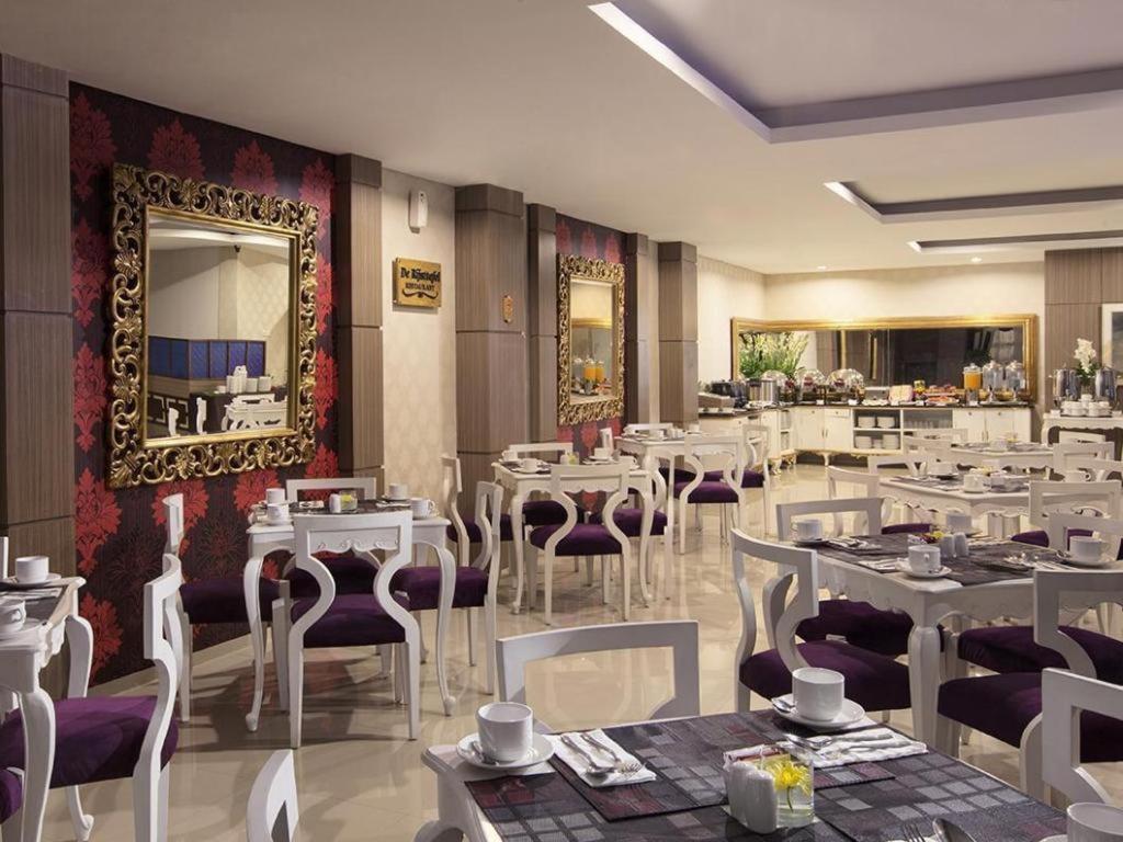 The Cube Hotel Malioboro, Azana Hotels Collection Yogyakarta Dış mekan fotoğraf