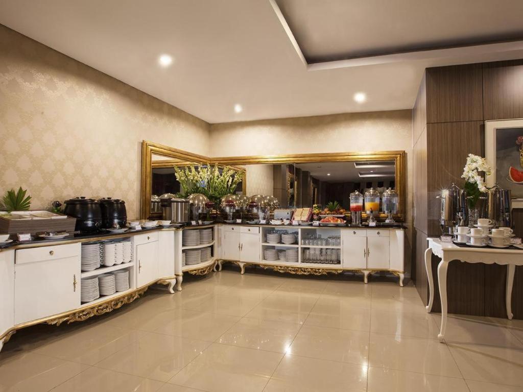 The Cube Hotel Malioboro, Azana Hotels Collection Yogyakarta Dış mekan fotoğraf