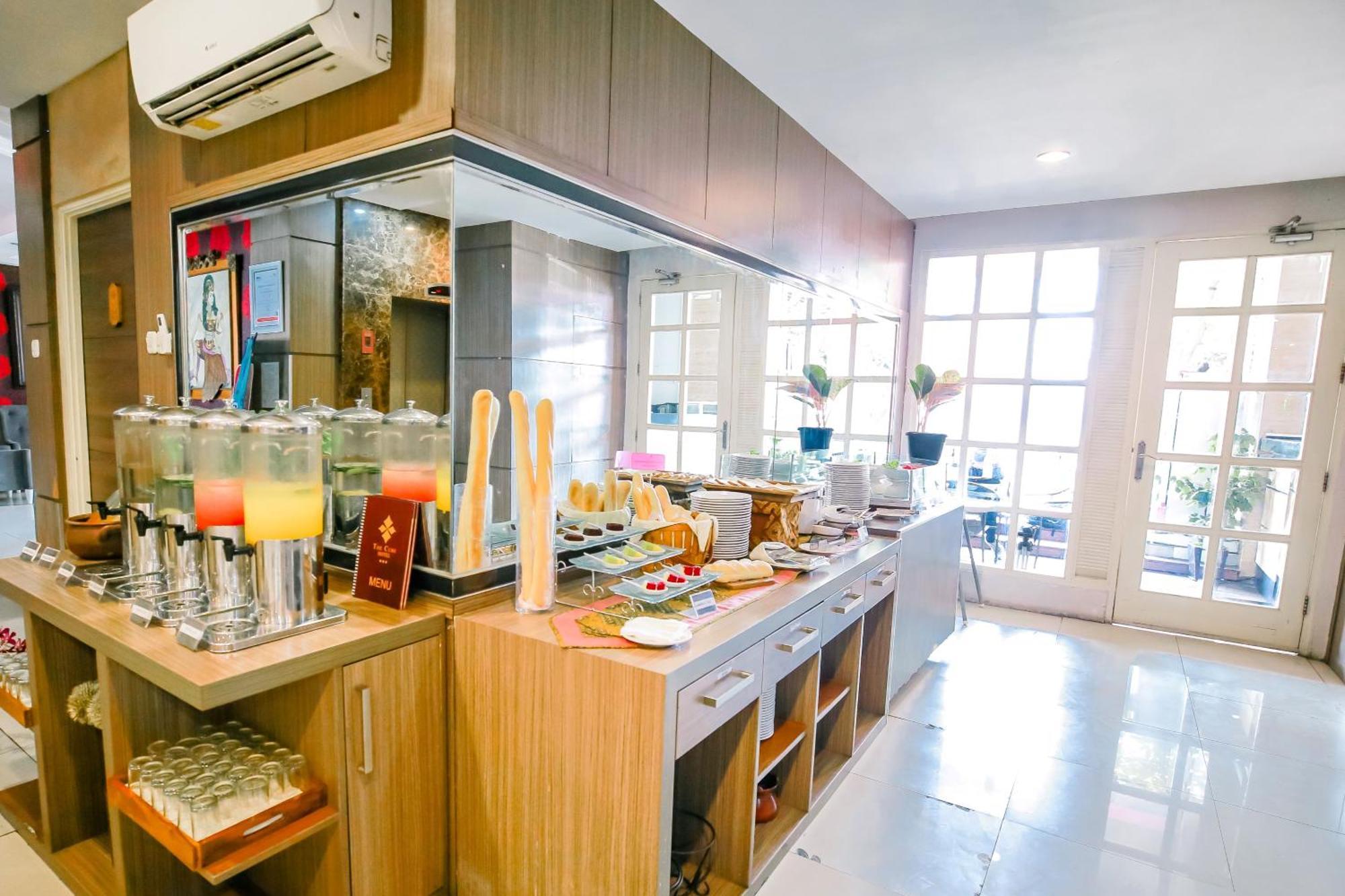 The Cube Hotel Malioboro, Azana Hotels Collection Yogyakarta Dış mekan fotoğraf